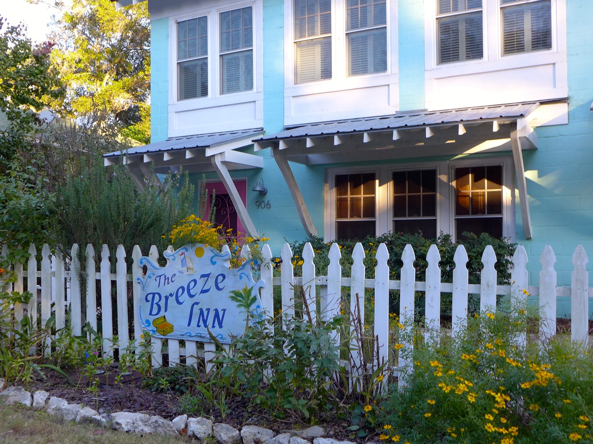 Author Mary Kay Andrews Breeze Inn Tybee