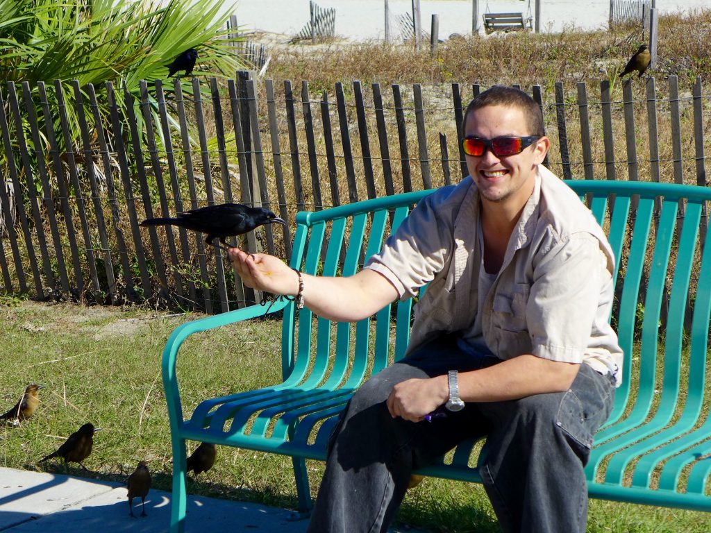 tybee-island-man-with -pigeon