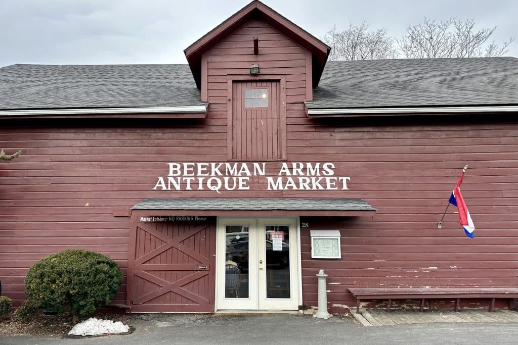 Barn red entrance to the Beekman Arms Antique Market.